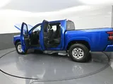 2024 Nissan Frontier photo 42
