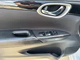 2019 Nissan Sentra photo 6