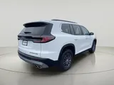 2025 GMC Acadia photo 9