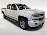 2017 Chevrolet Silverado 1500 photo 2