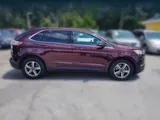 2020 Ford Edge photo 2