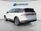 2020 Lincoln Aviator photo 3