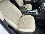 2020 Ford Explorer photo 35