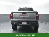 2024 GMC Canyon photo 13