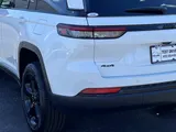 2025 Jeep Grand Cherokee photo 5