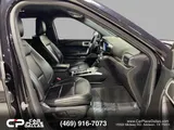 2020 Ford Explorer photo 25
