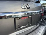 2019 INFINITI QX80 photo 11