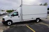 2017 GMC Savana Commercial Cutaway photo 7