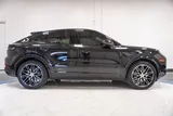 2024 Porsche Cayenne photo 33