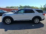 2025 Ford Explorer photo 6