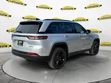 2025 Jeep Grand Cherokee photo 5
