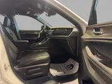 2026 Jeep Grand Cherokee photo 13