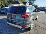 2019 Ford Escape photo 3