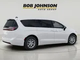 2027 Chrysler Pacifica photo 7