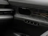 2026 Genesis G90 photo 23