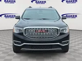 2017 GMC Acadia photo 2
