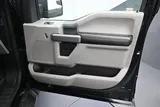 2016 Ford F-150 photo 16
