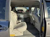 2011 Toyota Sienna photo 9