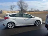 2016 Ford Focus photo 2