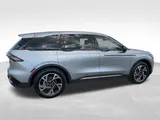 2026 Lincoln Nautilus photo 9