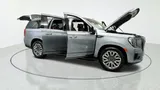 2023 GMC Yukon XL photo 14