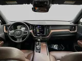 2021 Volvo XC60 photo 14