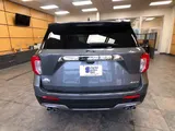 2022 Ford Explorer photo 6