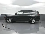 2022 Jeep Grand Cherokee L photo 2