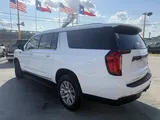 2021 GMC Yukon XL photo 8