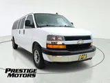 2017 Chevrolet Express Passenger photo 1