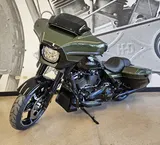 2026 Harley-Davidson® Street Glide photo 6