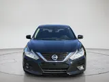 2018 Nissan Altima photo 5