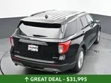 2023 Ford Explorer photo 29