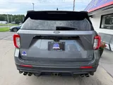 2022 Ford Explorer photo 8