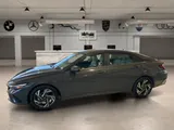 2024 Hyundai Elantra photo 2