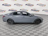 2023 Hyundai Elantra photo 10