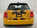 2017 MINI Hardtop 4 Door photo 7