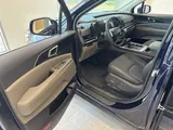 2027 Kia Carnival photo 6