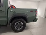2026 Nissan Frontier photo 6