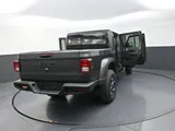 2026 Jeep Gladiator photo 32