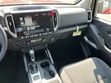 2027 Nissan Frontier photo 14