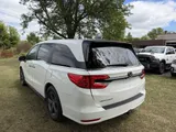 2021 Honda Odyssey photo 3