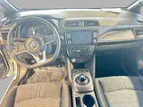 2022 Nissan LEAF photo 27