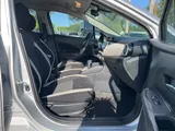2021 Nissan Versa photo 12