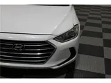 2017 Hyundai Elantra photo 8