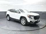 2024 GMC Terrain photo 5