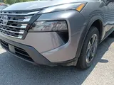 2024 Nissan Rogue photo 9
