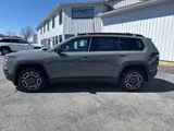 2026 Jeep Cherokee photo 2