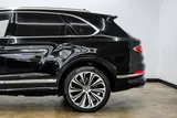 2023 Bentley Bentayga photo 10