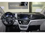 2021 Chrysler Pacifica photo 13
